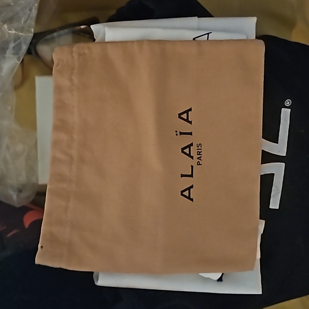Alaïa Paris Small Dust Bag Card Holder Wallet Coin Purse Jewelry Pouch Tan